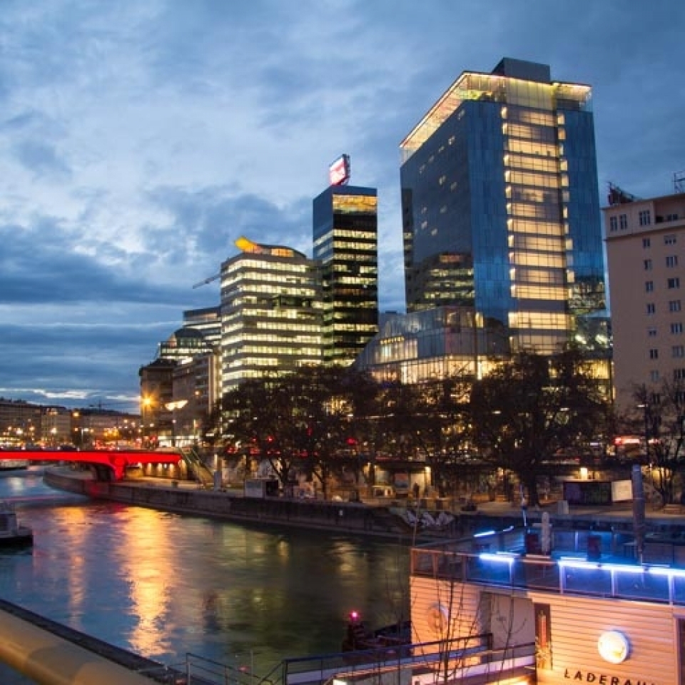 Fotokurs Blaue Stunde in Wien - Donaukanal - Canon Academy Grundlagen