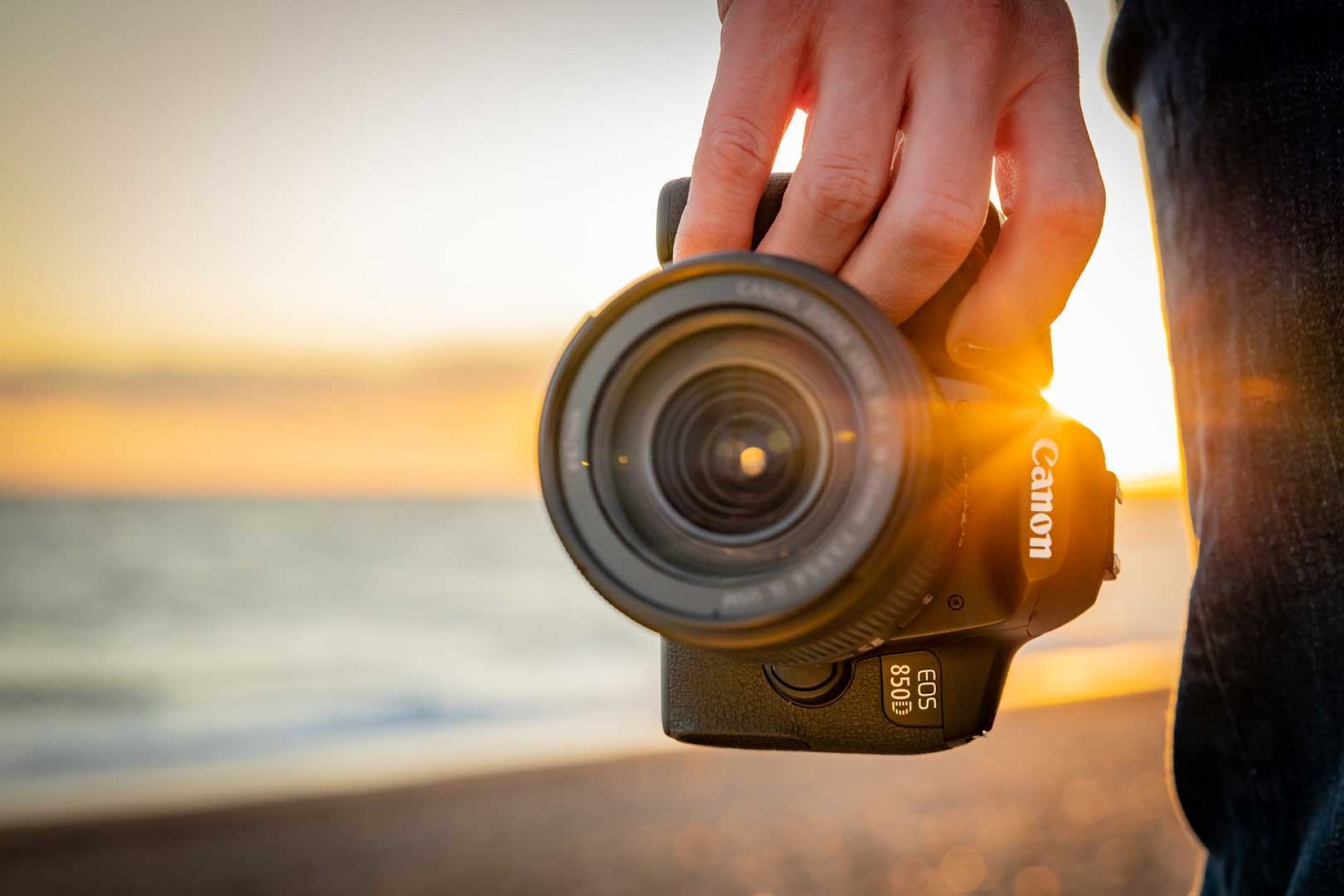 EOS 850D