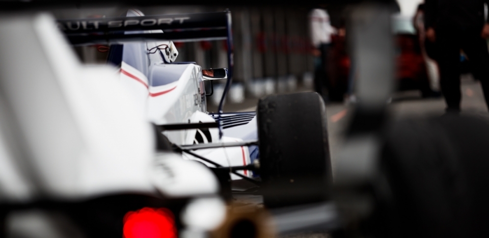 MOTORSPORTFOTOGRAFIE HAUTNAH BEIM FORMELFEELING - Canon Academy Spezialthemen