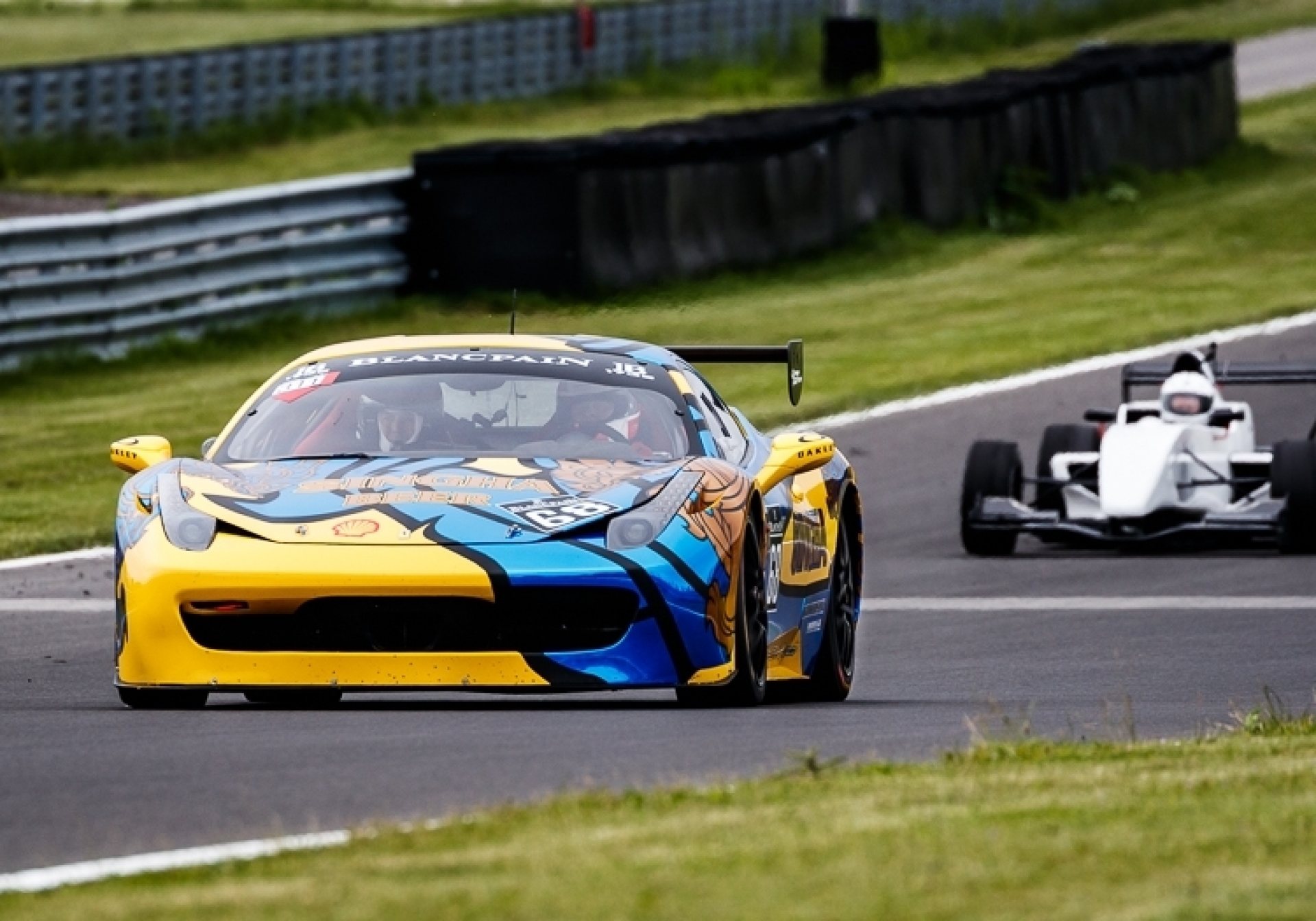 MOTORSPORTFOTOGRAFIE HAUTNAH BEIM FORMELFEELING – Canon Academy Spezialthemen